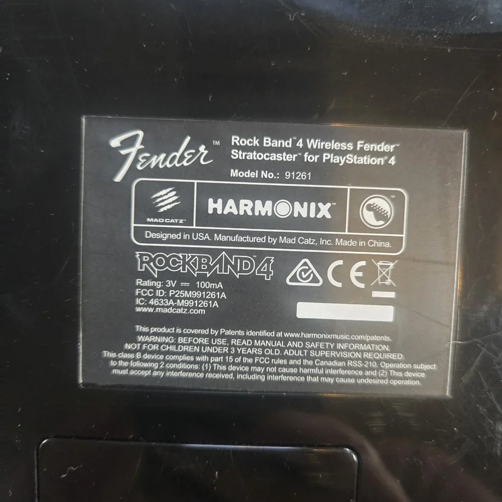 Rock Band 4 PS4 Fender Stratocaster Wireless Guitar 91261 Powers On No Dongle